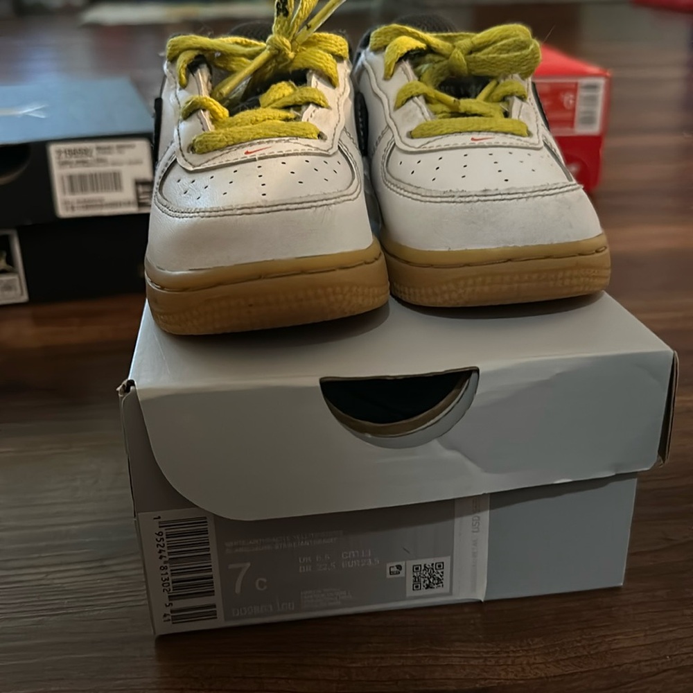 Nike baby